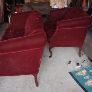 Red Tufted Velvet Furniture Cover